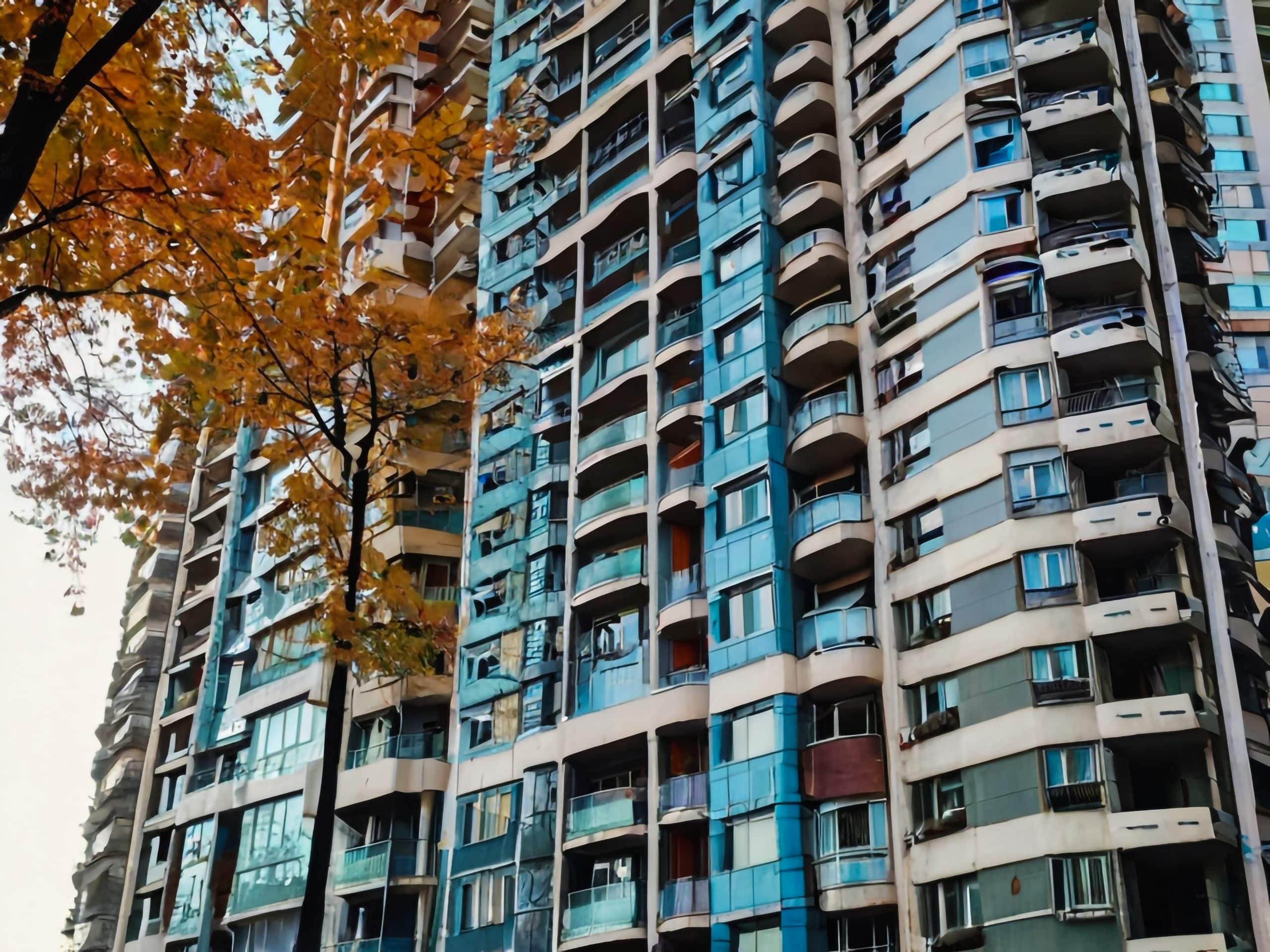 tall-building-with-number-windows-it